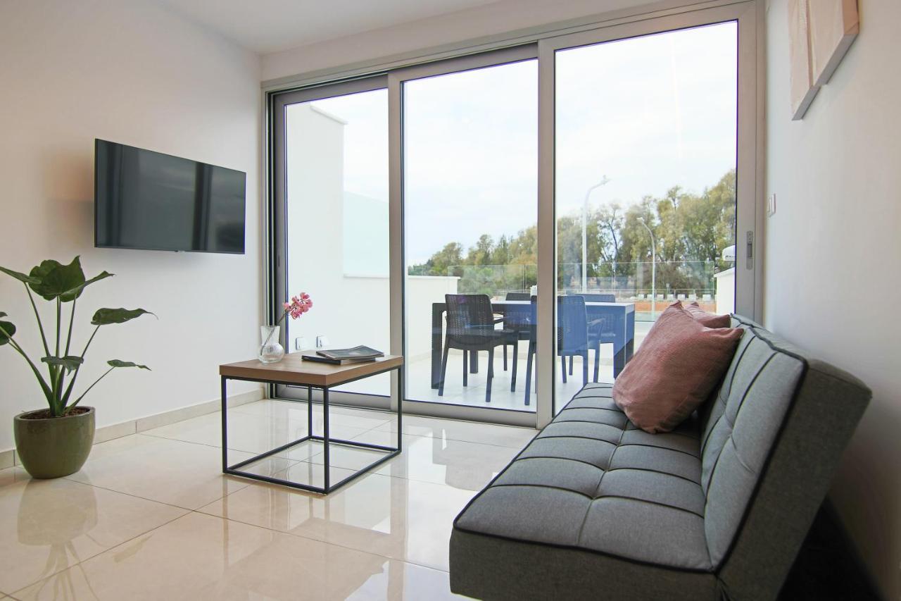 Phaedrus Living - Seaside Luxury Flat Harbour 105 Apartment Paphos Exterior foto