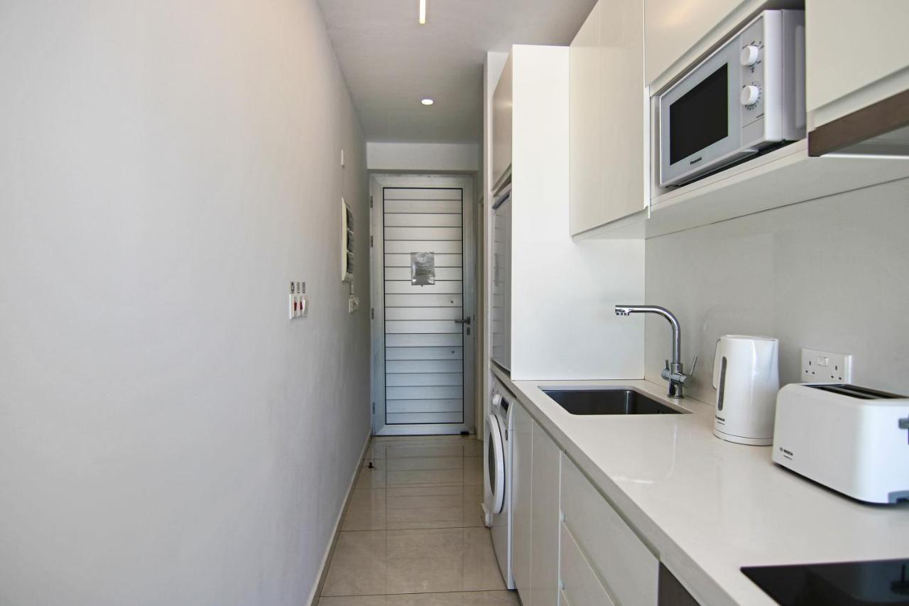 Phaedrus Living - Seaside Luxury Flat Harbour 105 Apartment Paphos Exterior foto