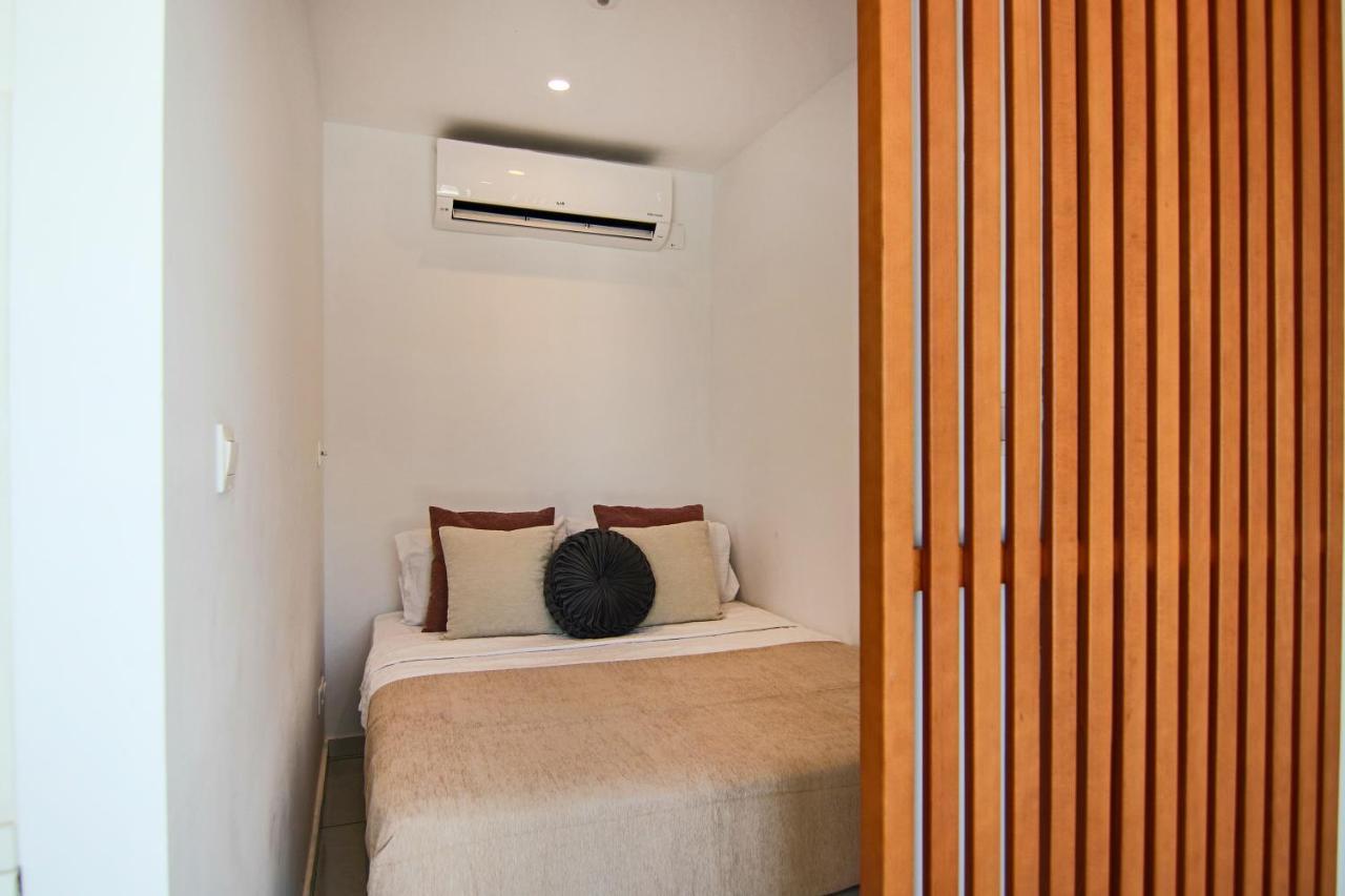 Phaedrus Living - Seaside Luxury Flat Harbour 105 Apartment Paphos Exterior foto