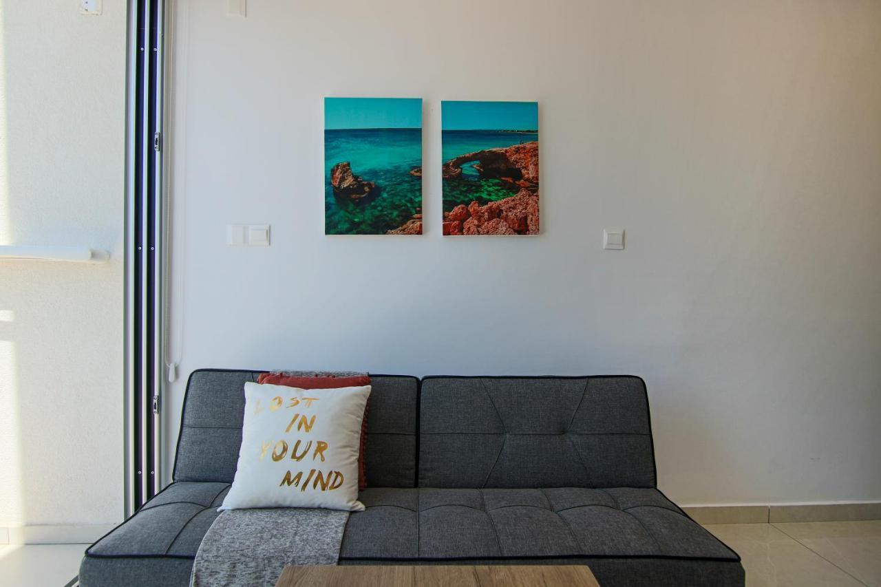 Phaedrus Living - Seaside Luxury Flat Harbour 105 Apartment Paphos Exterior foto